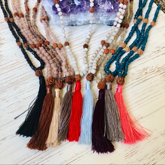 108 yoga mala tassel necklace - handmade in Bali - Picture 3 of 3